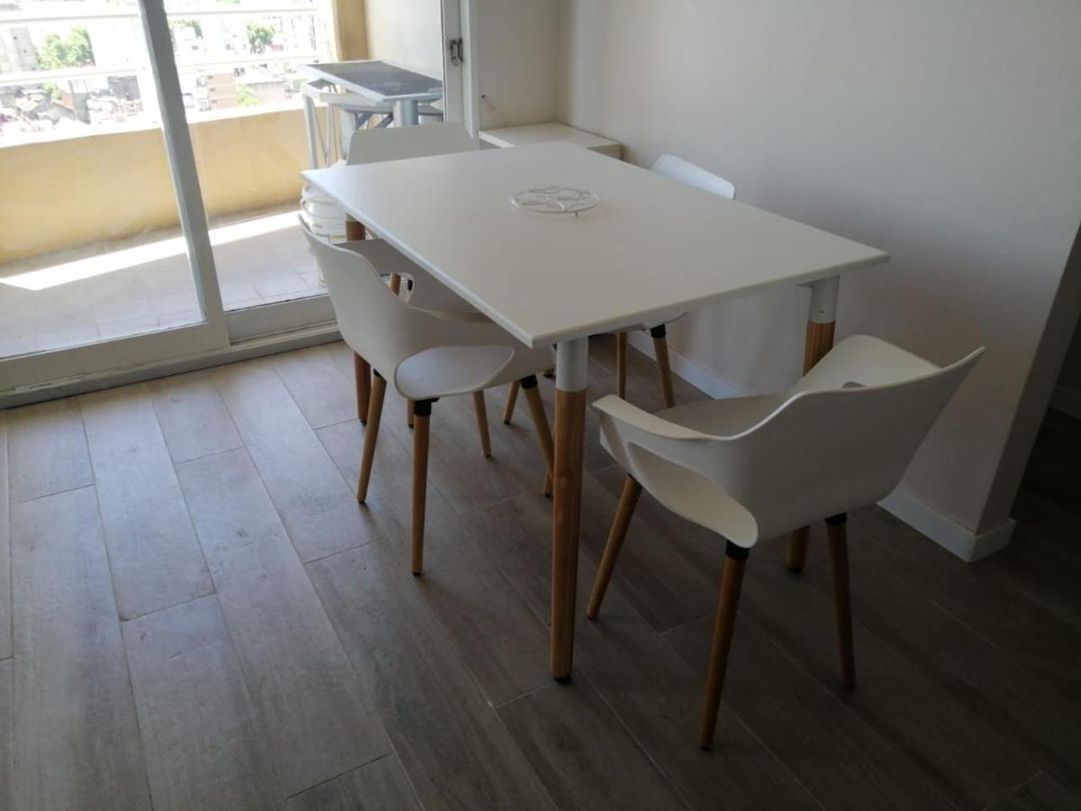 Petit Apartment En Avenida Belgrano Buenos Aires Esterno foto