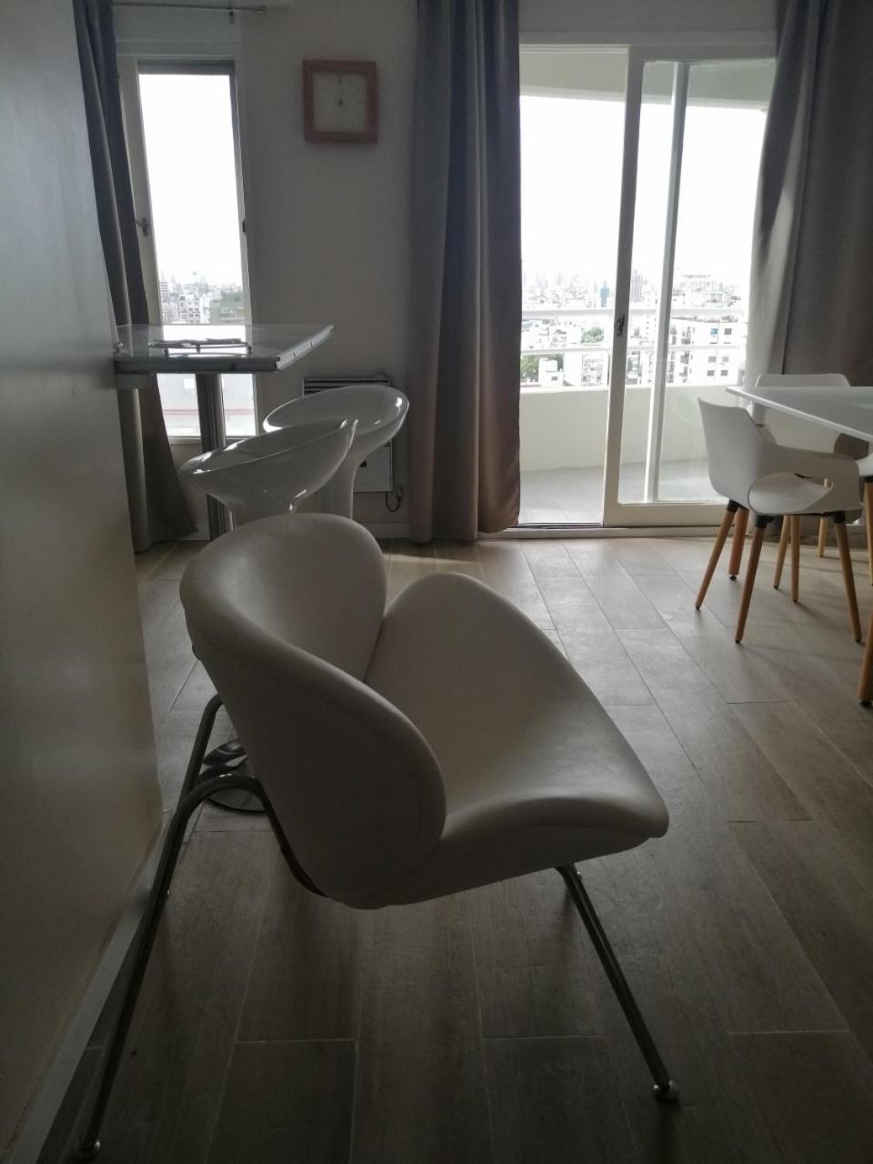 Petit Apartment En Avenida Belgrano Buenos Aires Esterno foto